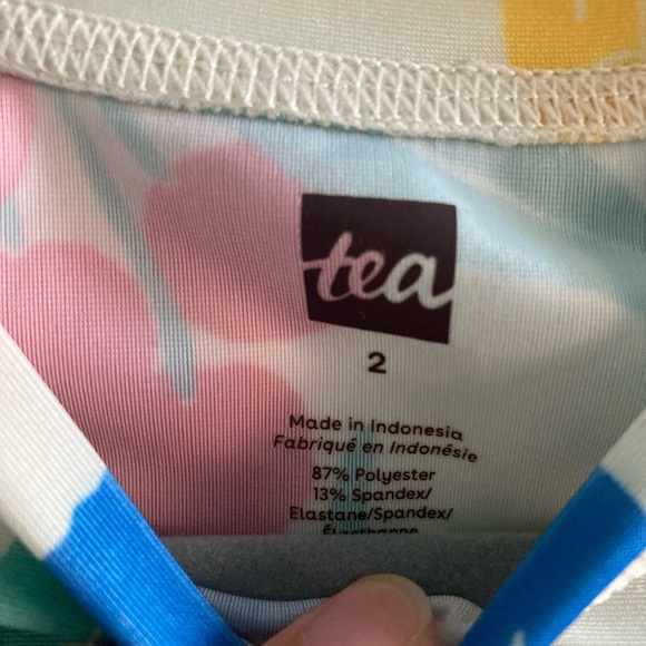 Tea Collection toddlers swim top modern tropical floral spring 2T - Picture 3 of 4
